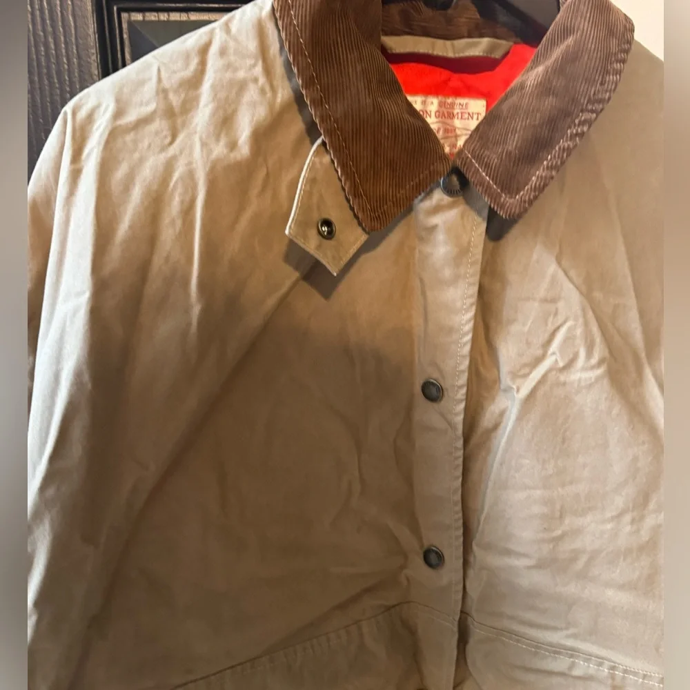 Filson Women’s Harbor Front Waxed Jacket - Picture 11 of 12